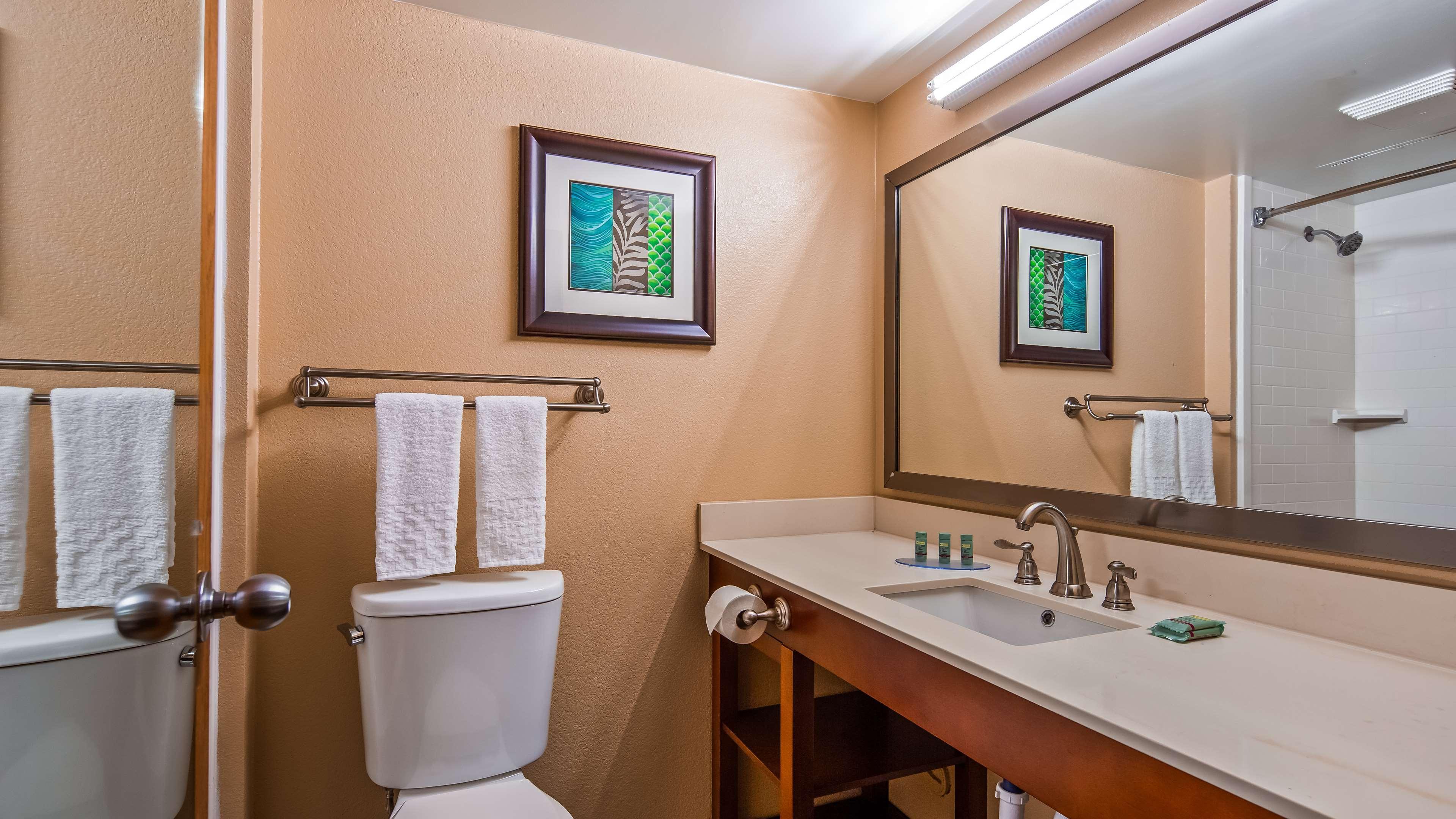 Best Western Warren Hotel Exterior photo