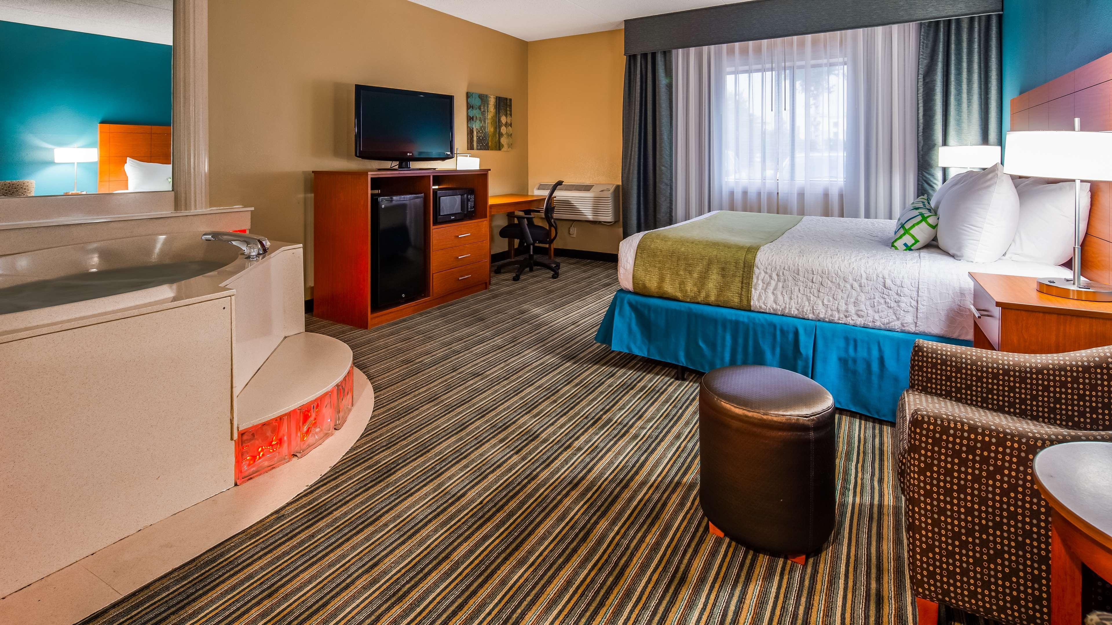 Best Western Warren Hotel Exterior photo