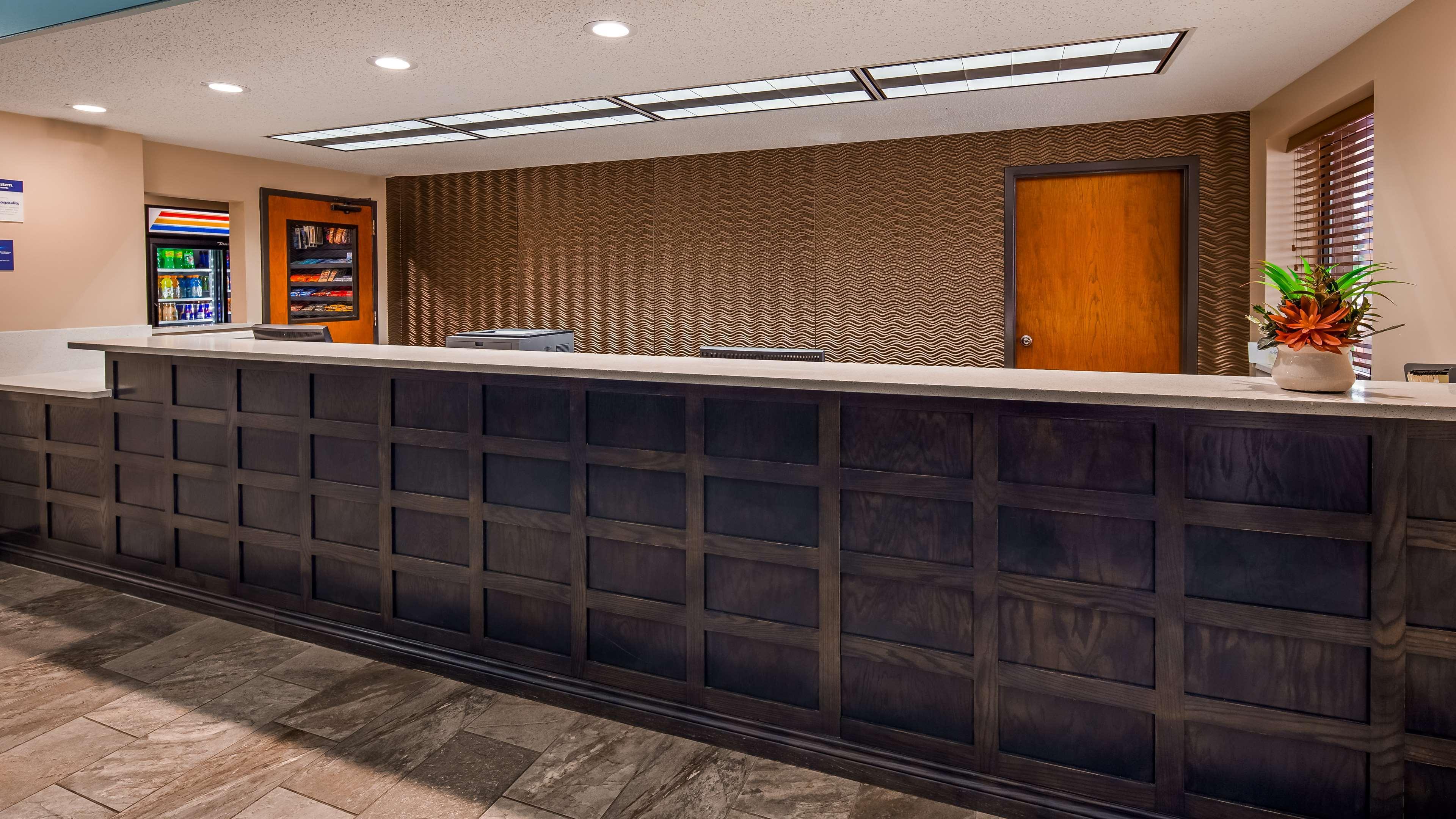 Best Western Warren Hotel Exterior photo