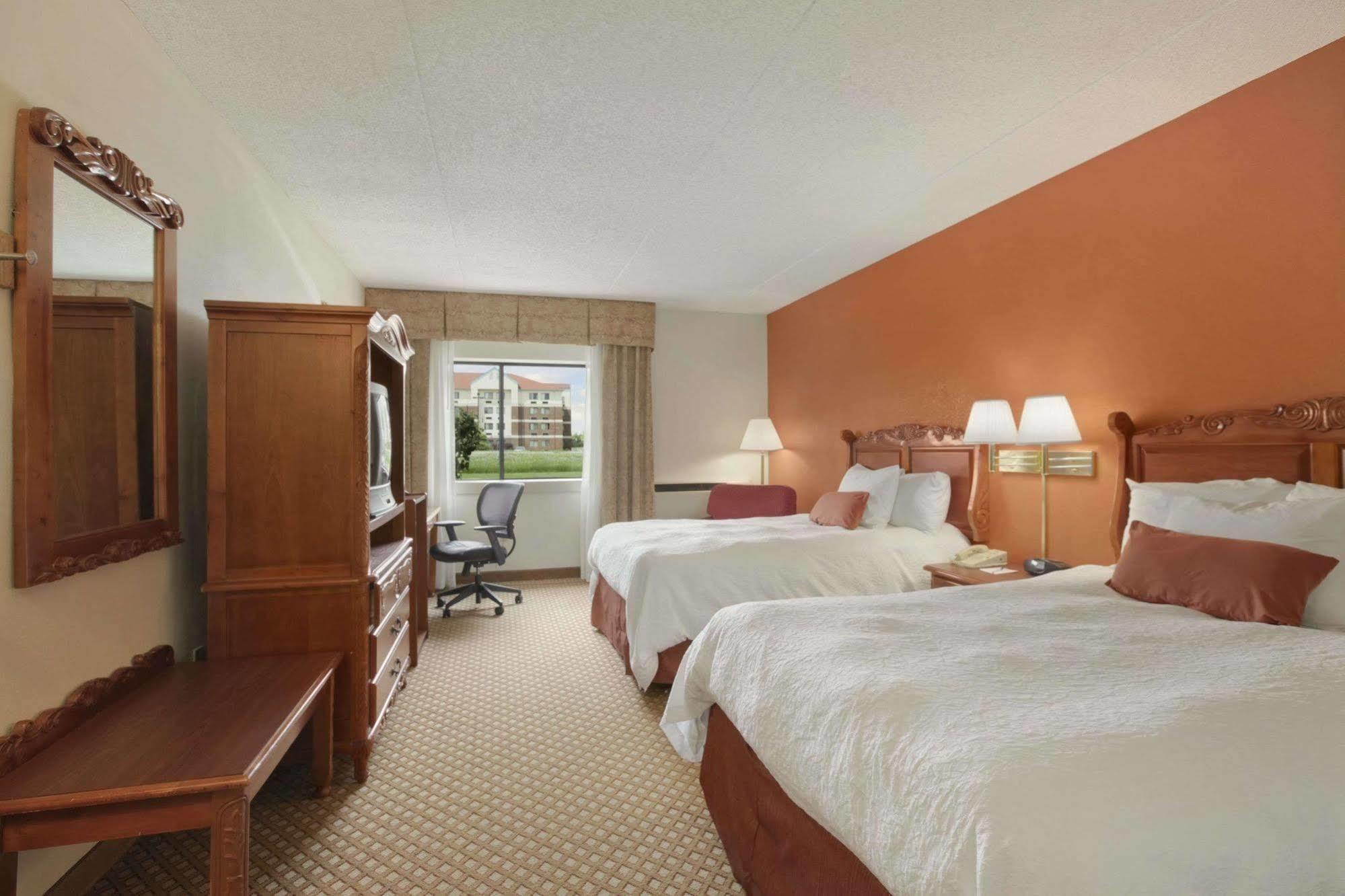 Best Western Warren Hotel Exterior photo